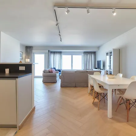 Lecomte - The Shorline Coastal Walks 63