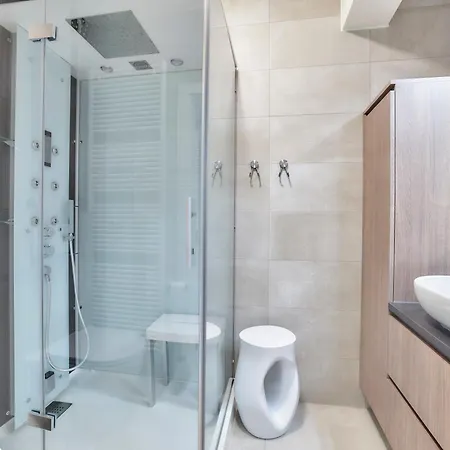 Lecomte - The Shorline Coastal Walks 63 *